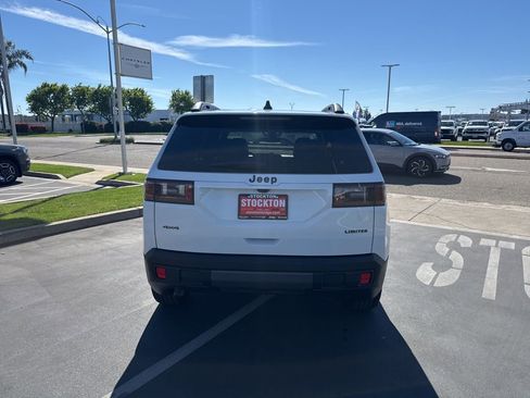 New 2026 Jeep Cherokee Limited image 5