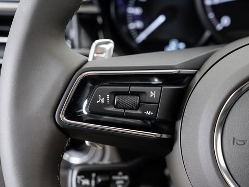 New 2025 Porsche Macan image 14