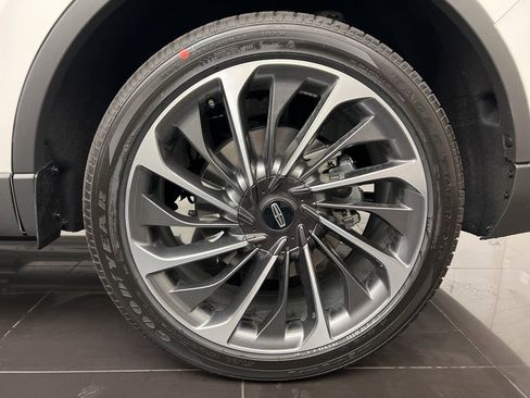 New 2026 Lincoln Aviator Reserve image 7