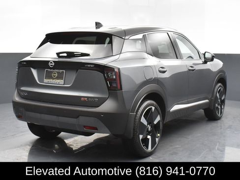 Used 2025 Nissan Kicks SR w/ Illumination Package AWD/4WD image 3