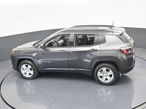 Used 2022 Jeep Compass Latitude image 49