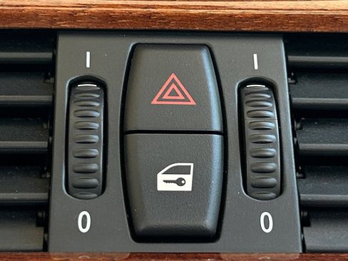 Used 2007 BMW M6 Convertible image 39