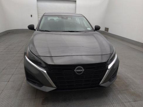 Used 2024 Nissan Altima 2.5 SV image 14