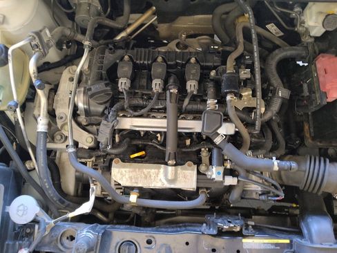 Used 2021 Nissan Kicks S FWD image 30