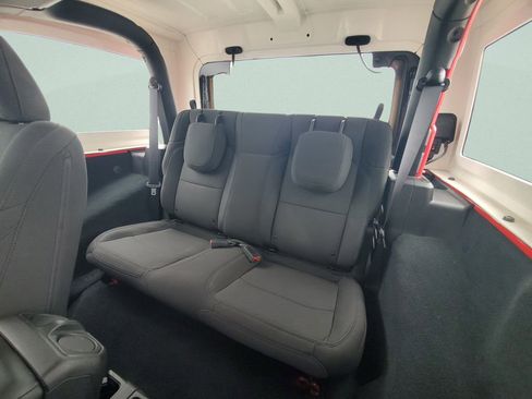 Used 2022 Jeep Wrangler Sport AWD/4WD image 10
