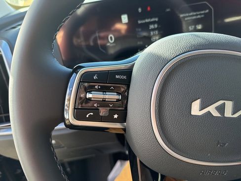 New 2025 Kia Sorento SX image 13