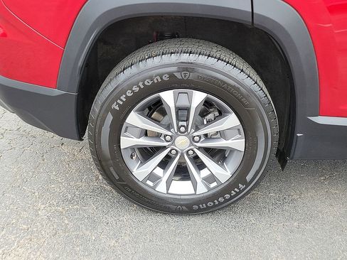 Used 2025 Chevrolet Equinox LT w/ Convenience Package II image 7