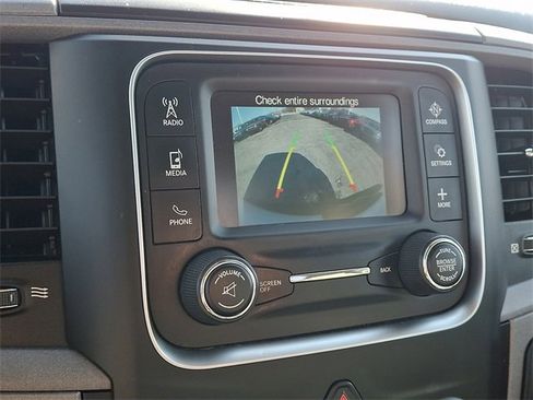 Used 2018 RAM 1500 Express image 16