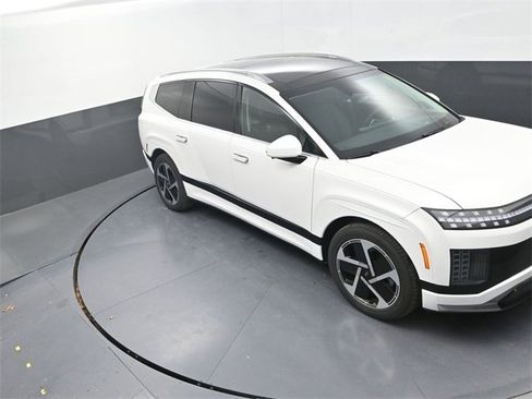 New 2026 Hyundai Ioniq 9 Calligraphy image 24