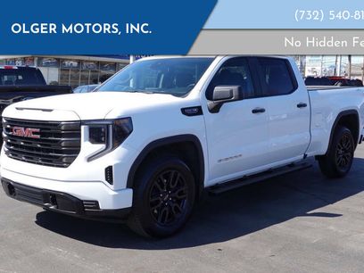 Used 2023 GMC Sierra 1500 Pro w/ Graphite Edition