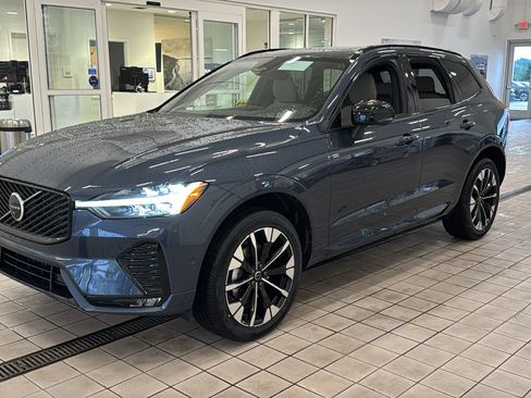New 2026 Volvo XC60 B5 Plus w/ Climate Package AWD/4WD image 9