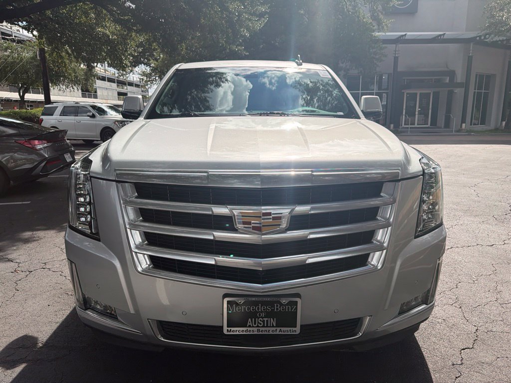 Used 2019 Cadillac Escalade ESV Premium Luxury AWD/4WD image 2