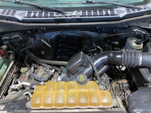 Used 2015 Ford F150 XLT image 21