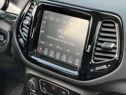 Used 2021 Jeep Compass Limited image 33