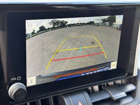 Used 2025 Toyota RAV4 XLE w/ Convenience Package FWD image 19