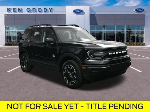 Used 2023 Ford Bronco Sport Outer Banks w/ Tech Package AWD/4WD image 1