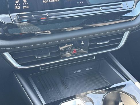 New 2026 Volkswagen Atlas Cross Sport SE image 30