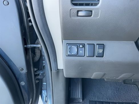 Used 2017 Nissan Frontier SV image 15