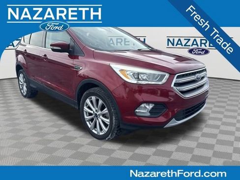 Used 2017 Ford Escape Titanium image 1