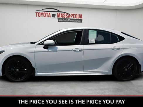 Certified 2025 Toyota Camry SE w/ Convenience Package AWD/4WD image 3