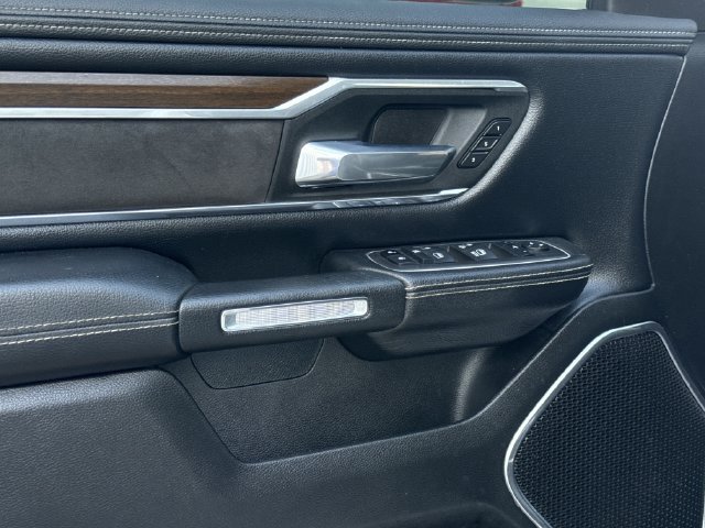Used 2022 RAM 1500 Laramie AWD/4WD image 25