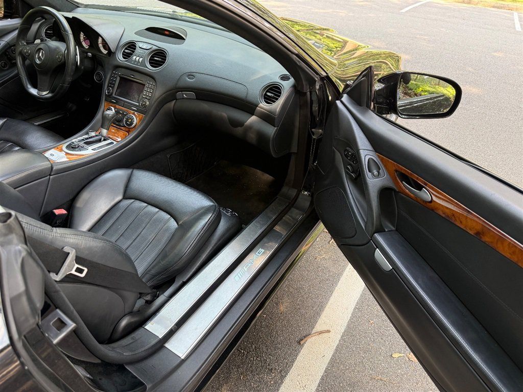 Used 2012 Mercedes-Benz SL 63 AMG image 12