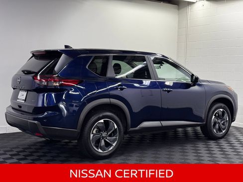 Certified 2025 Nissan Rogue SV AWD/4WD image 2