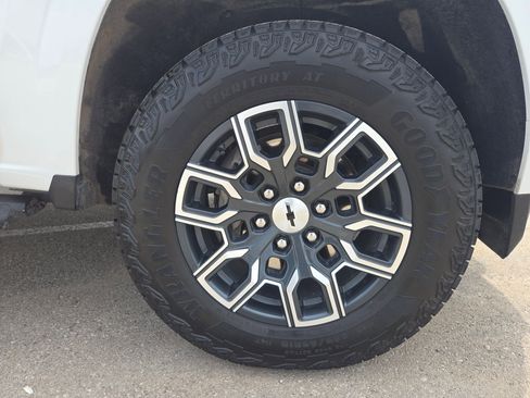 Used 2025 Chevrolet Colorado Z71 image 26