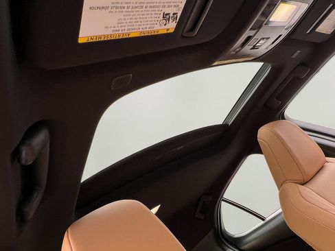 New 2025 Lexus UX 300h AWD image 4