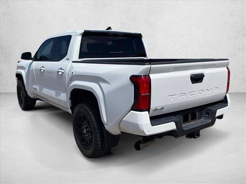 Used 2024 Toyota Tacoma SR5 AWD/4WD image 24