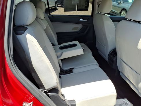 Used 2019 Volkswagen Tiguan SEL FWD image 14