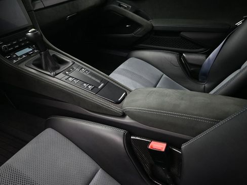 Used 2023 Porsche 718 Cayman GT4 RS image 19