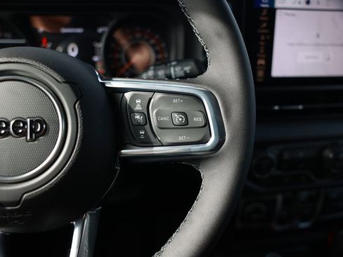 New 2026 Jeep Wrangler Unlimited Sahara AWD/4WD image 20
