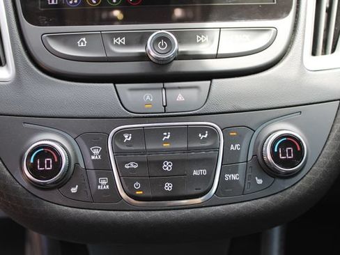 Used 2023 Chevrolet Malibu LT FWD image 22