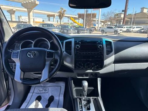 Used 2012 Toyota Tacoma PreRunner w/ SR5 Pkg image 10