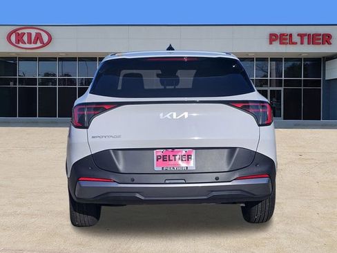 New 2026 Kia Sportage EX FWD image 4
