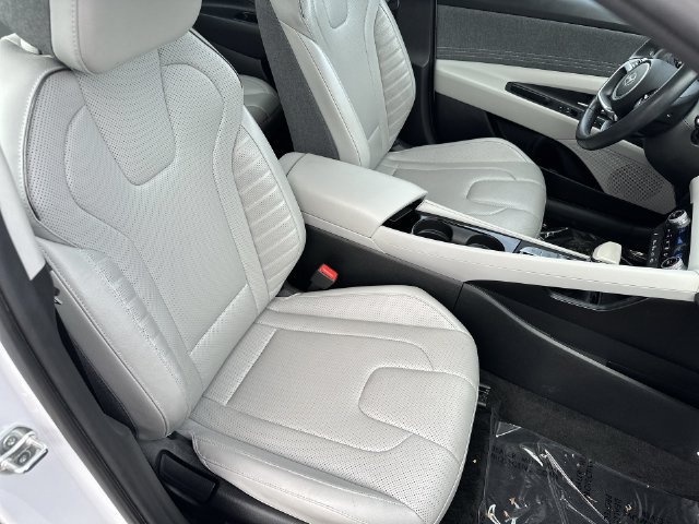 Used 2024 Hyundai Elantra Limited FWD image 35