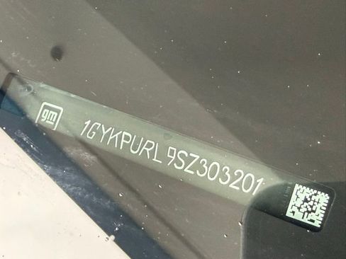 Used 2025 Cadillac Lyriq Sport image 40