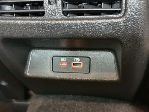 Used 2024 Nissan Altima 2.5 SL FWD image 42