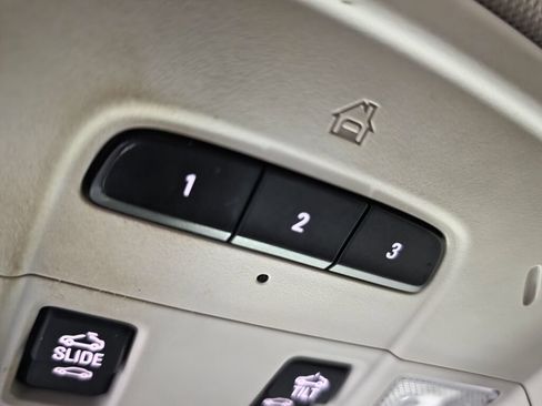 Used 2019 Chevrolet Traverse Premier w/ Redline Edition AWD/4WD image 22