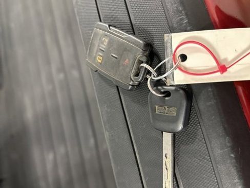 Used 2018 GMC Sierra 1500 SLE w/ SLE Preferred Package image 28