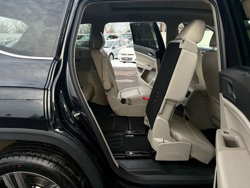 Used 2019 Volkswagen Atlas SE w/ Panoramic Sunroof Package image 29