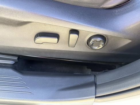 Used 2023 Subaru Outback Touring image 27