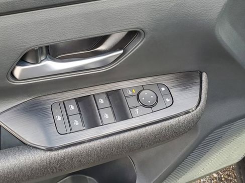 New 2026 Nissan Kicks SV w/ Cold Weather Package image 6