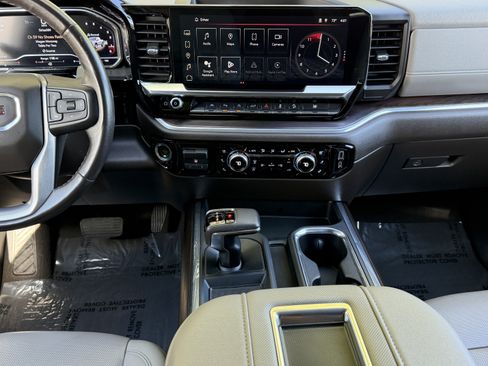 Used 2022 GMC Sierra 1500 SLT w/ SLT Premium Plus Package AWD/4WD image 25