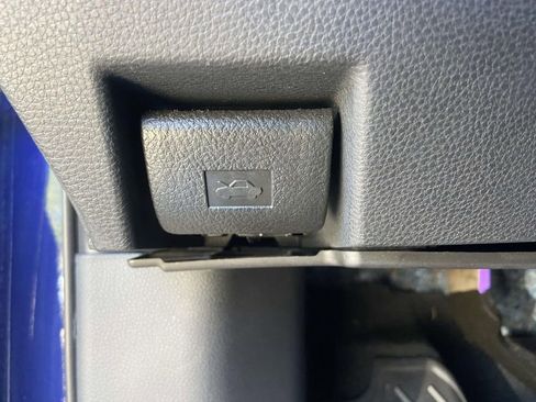 Used 2023 Toyota Tundra Limited AWD/4WD image 31