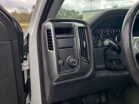 Used 2018 Chevrolet Silverado 1500 LT image 11
