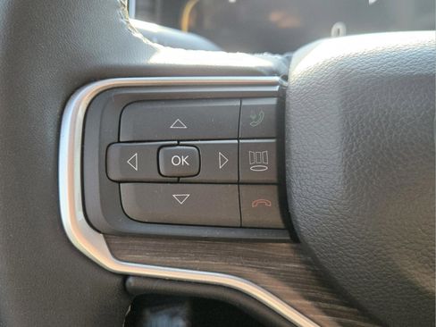 Certified 2023 Jeep Wagoneer L Series II AWD/4WD image 24