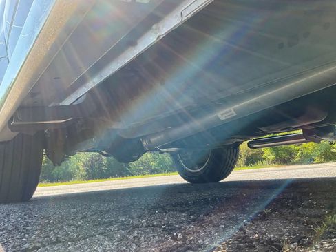 Used 2021 RAM 1500 Laramie AWD/4WD image 19