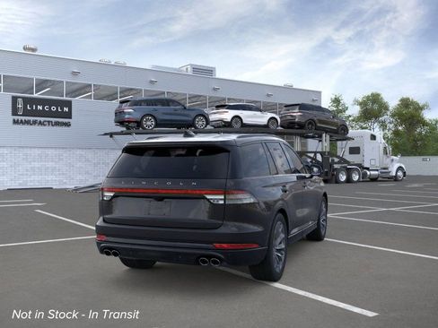 New 2026 Lincoln Aviator AWD image 8